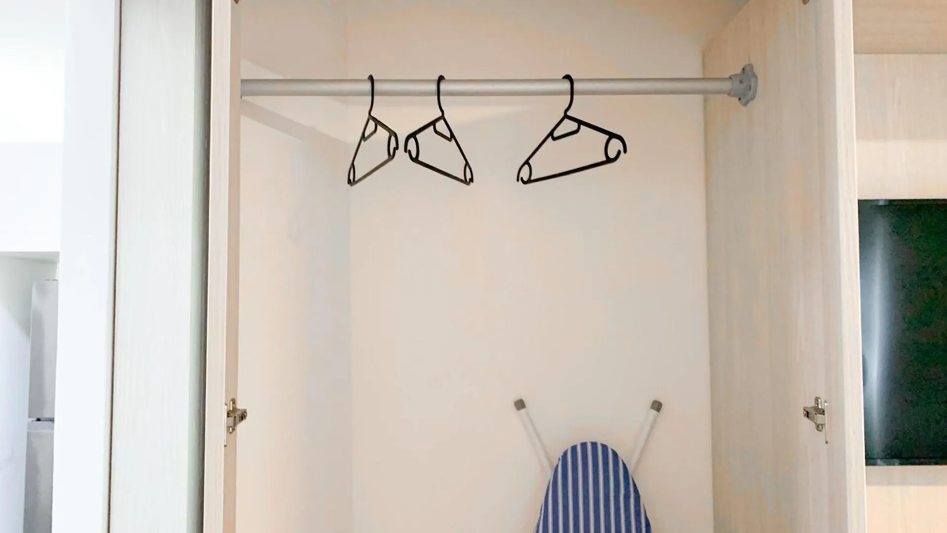 Apartamento Suite De Lujo Cerca Al Aeropuerto, Terminal, Mall Sol Guayaquil